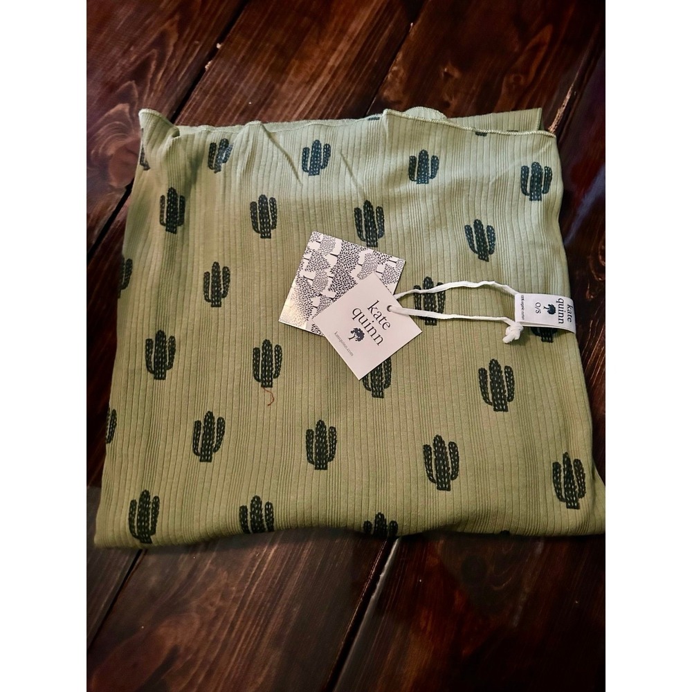 Kate Quinn single layer blanket